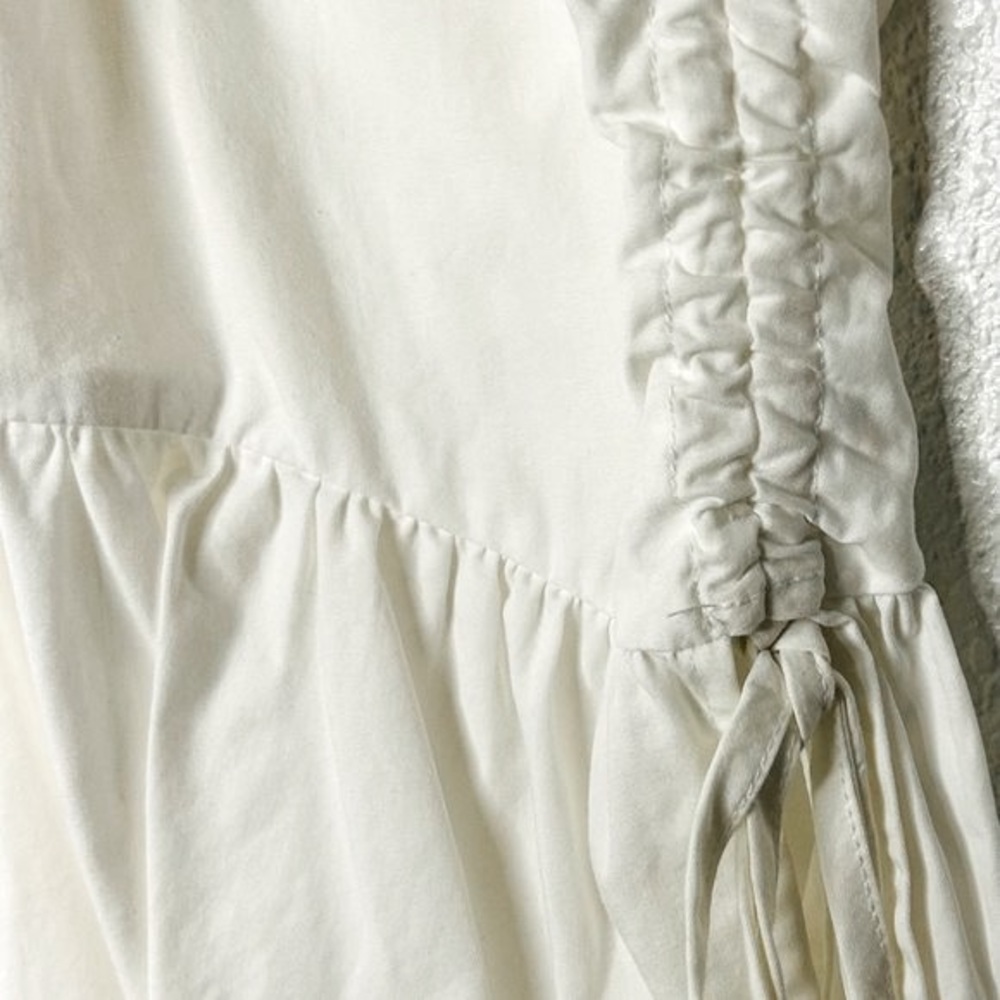 White Side String Gather Ribbon Top - Picture 5 of 5